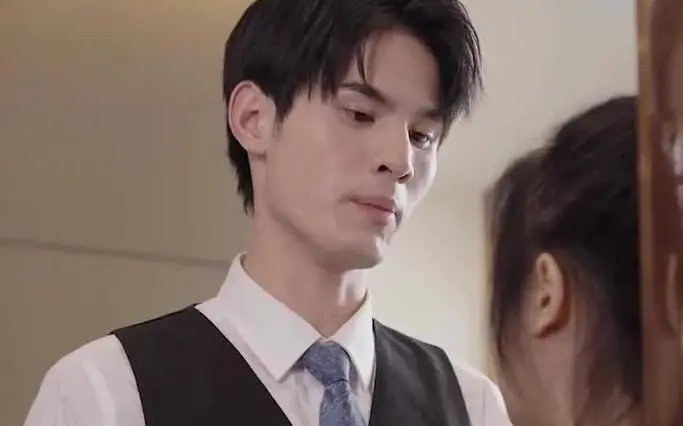 《闪婚后，总裁夫人要离婚》：先婚后爱的狗血反转？追妻火葬场高能预警！